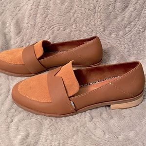 NWOT Toms Brown Loafers